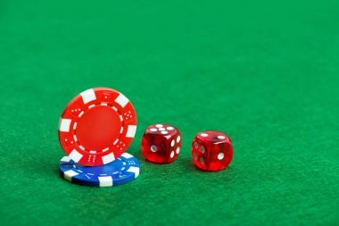 warden Lightning Baccarat live dealer studio with real-time card reveal